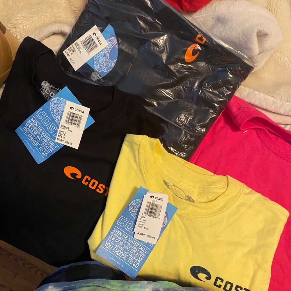 SET OF 3 COSTA SHIRTS 🤍🤍